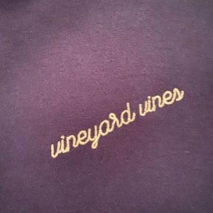 Woman’s xl vineyard vines sweatshirt navy blue